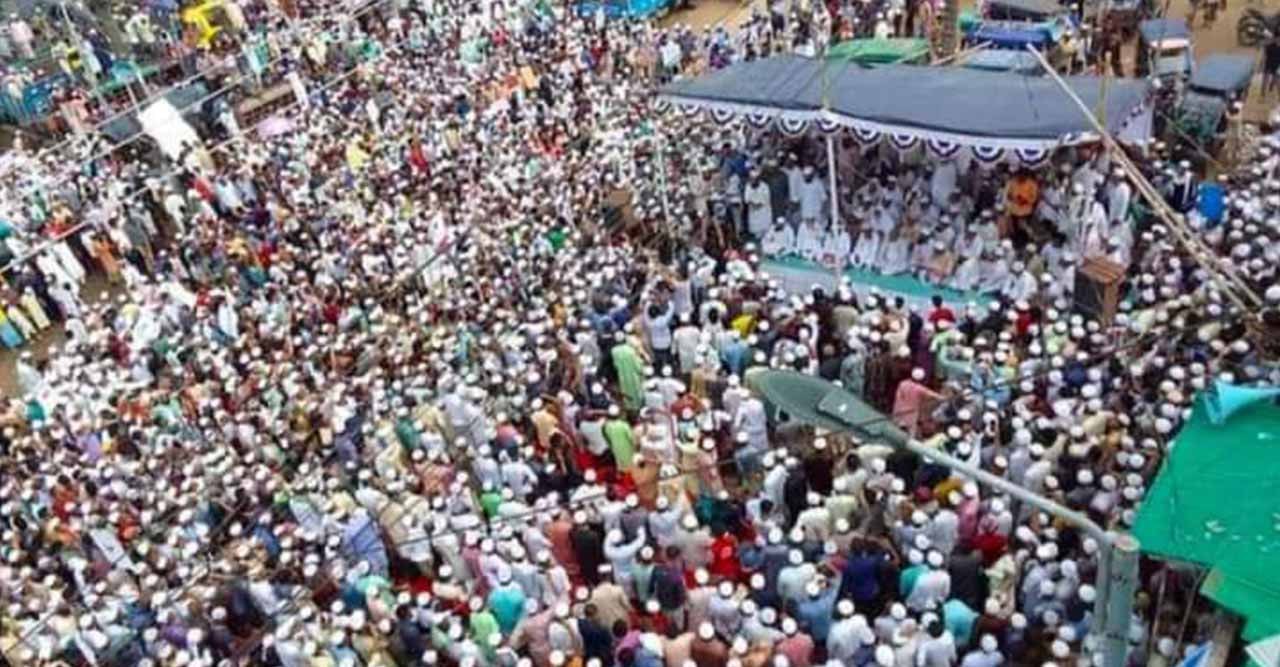 বিশ্বনবীকে কটূক্তি প্রতিবাদে টেকনাফ উপজেলা ওলামা পরিষদে উদ্যোগে বিক্ষোভ সমাবেশ