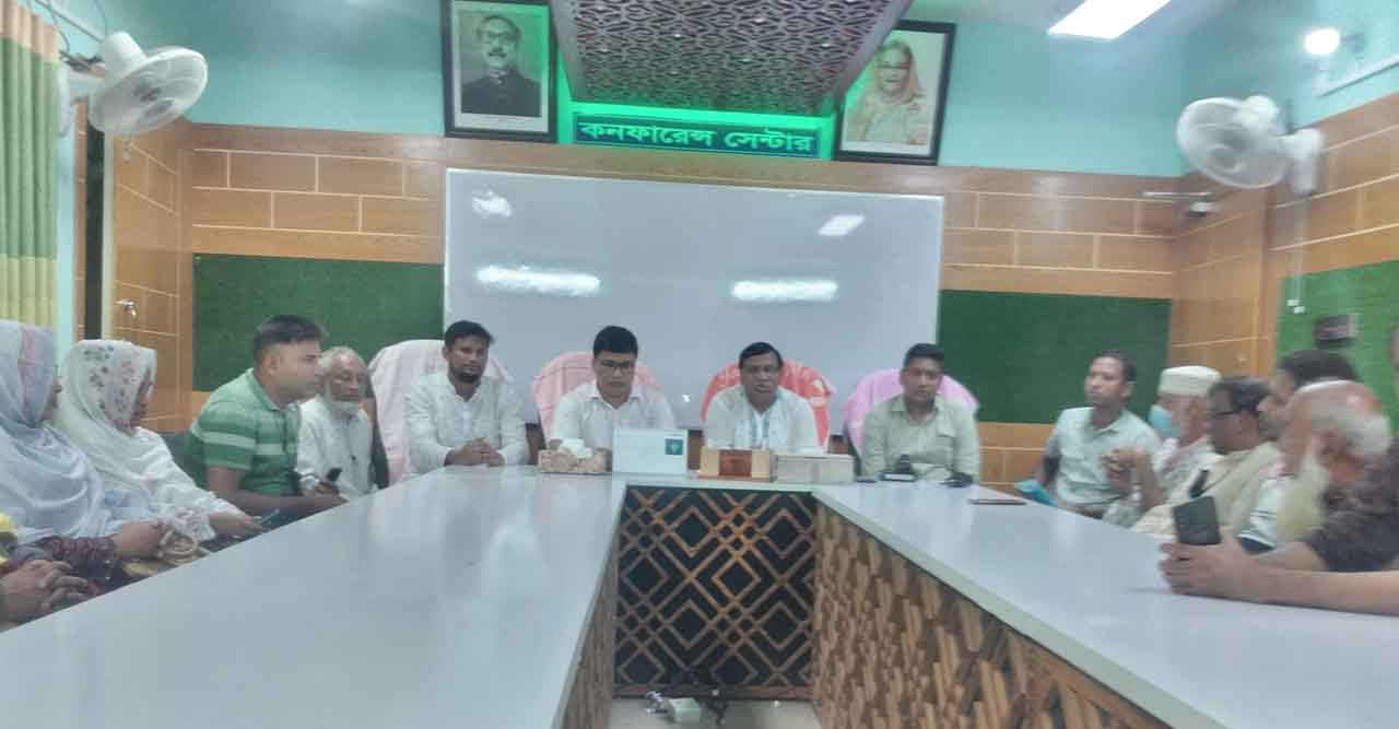 বিরামপুর পৌরসভা সিসিটিভি ক্যামেরা স্থাপনে মতবিনিময় ও আলোচনা সভা