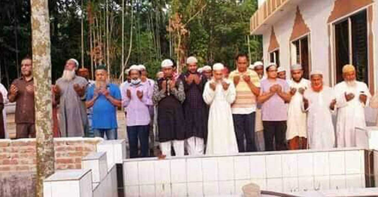 ইফতার ও দোয়া মাহফিলের আয়োজন