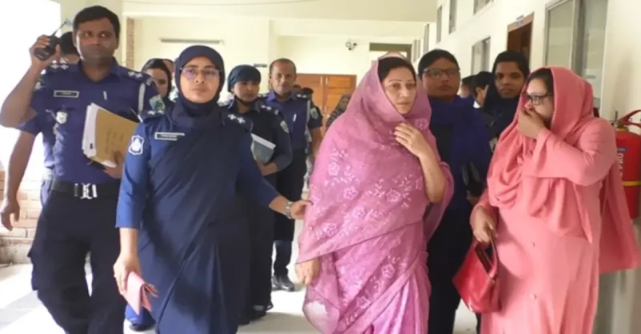 সিরাজগঞ্জ-২ আসনের সাবেক এমপি হেনরীর ৪ দিনের রিমান্ড মঞ্জুর