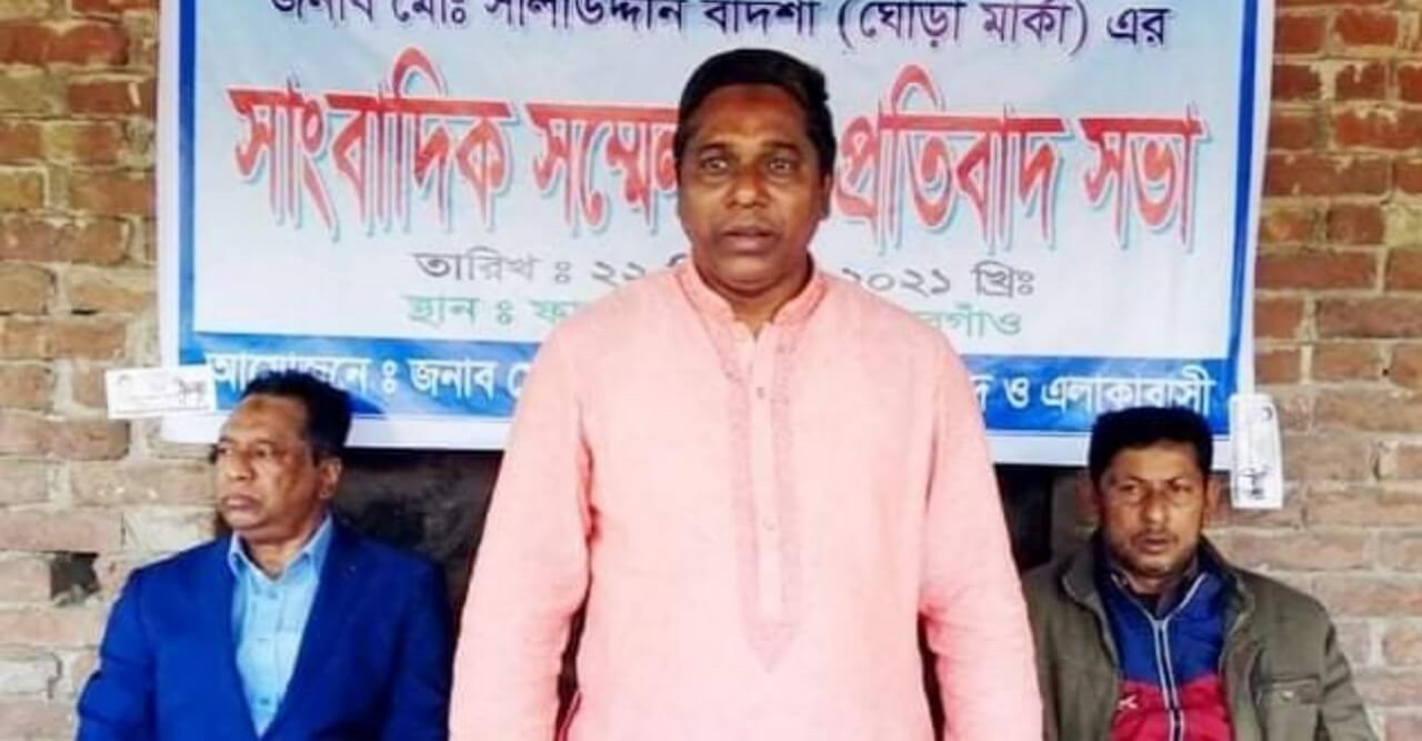 পুলিশের উপস্থিতিতে স্বতন্ত্র চেয়ারম্যান সমর্থকদের মারধরের অভিযোগ