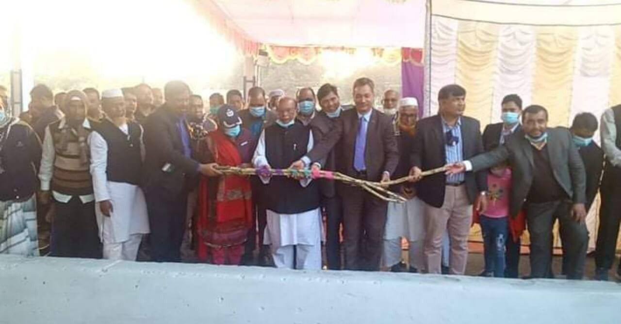 ঠাকুরগাঁও সুগার মিলে ৪২ দিনের লক্ষমাত্রা আখ মাড়াই শুরু