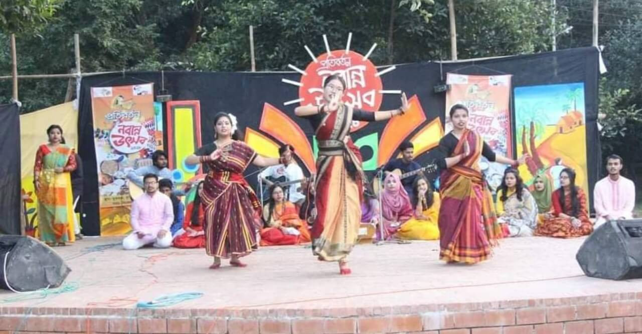 বাঙলা নবান্নের ছোয়ায় উৎসবমুখর কুবি