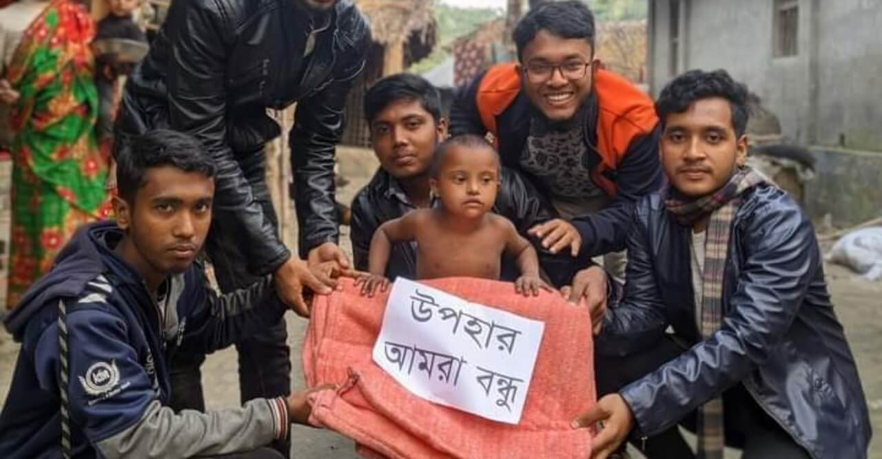 তালায় "আমরা বন্ধু ফাউন্ডেশন" এর উদ্যোগে শীতবস্ত্র বিতরণ