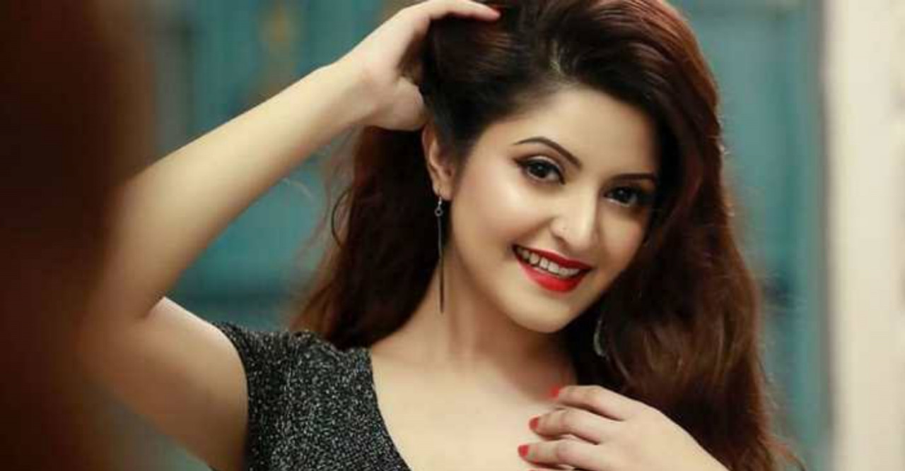 আগে বিয়ের খবর না দিয়ে সন্তানের খবর কেন?