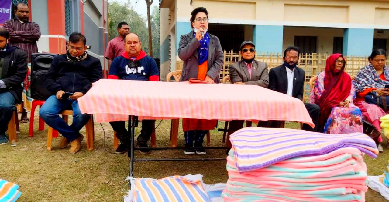 ডোমারে ‘কালের কণ্ঠ শুভ সংঘ’ কর্তৃক শীতবস্ত্র বিতরণ