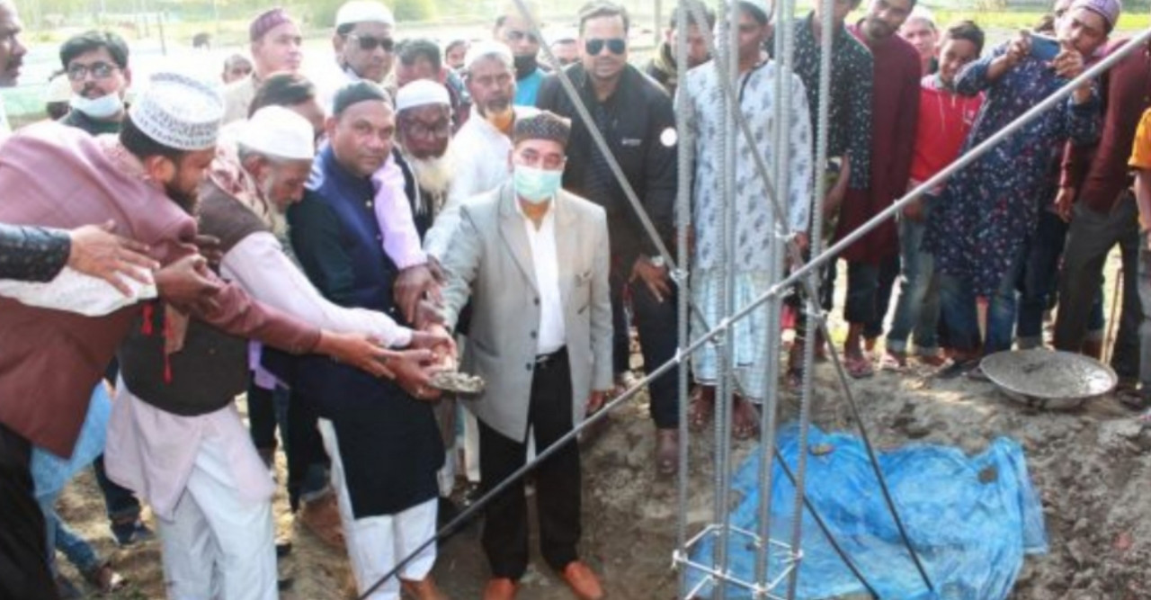 বসুনিয়াপাড়া নূরানী হাফেজিয়া মাদ্রাসা ও লিল্লাহ্ বোর্ডিংয়ের ভিত্তিপ্রস্তর স্থাপন