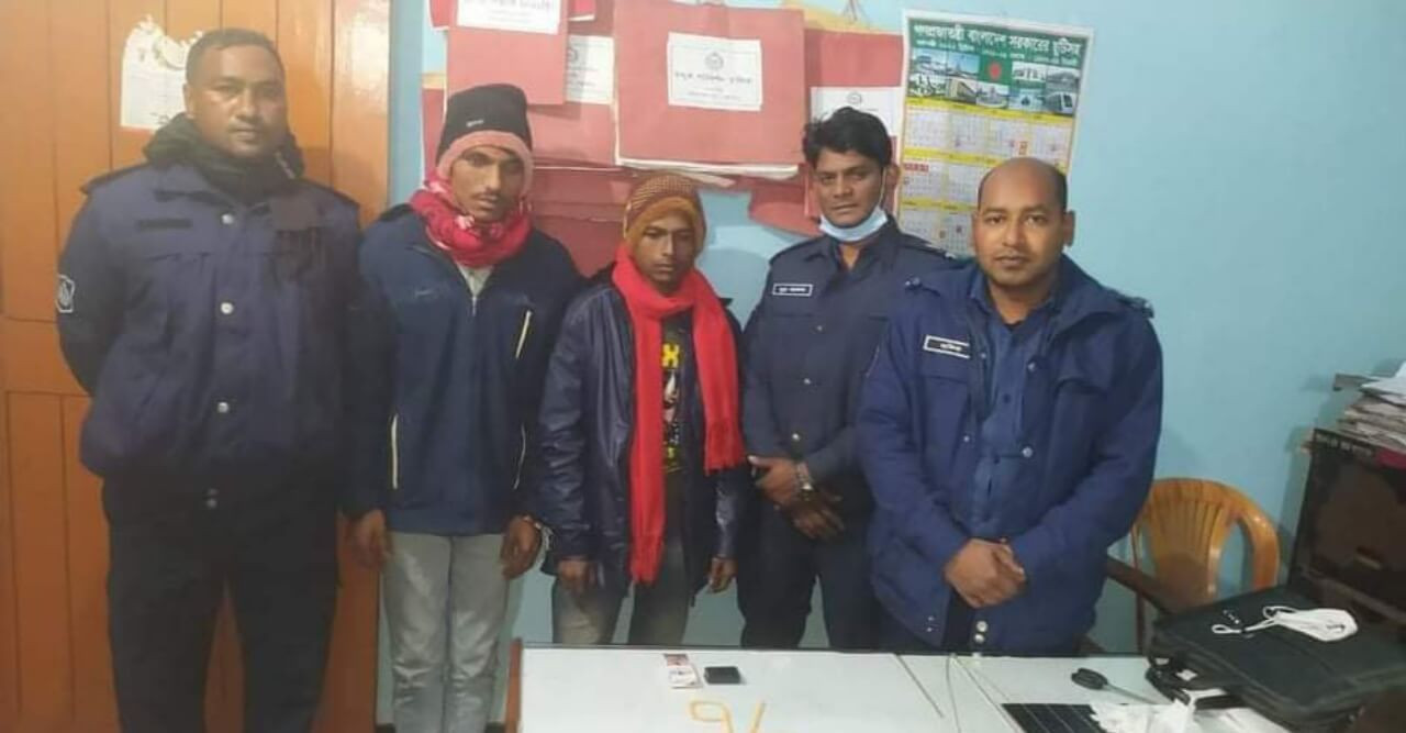 রাণীশংকৈলে ৭৬ পিছ ইয়াবাসহ ২ জন আটক