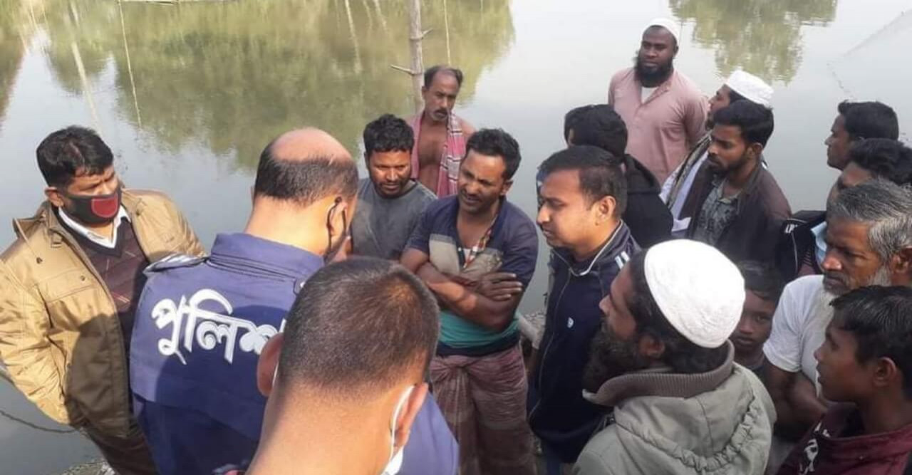 জেলের জালে উঠে আসলো যমজ নবজাতকের মরদেহ