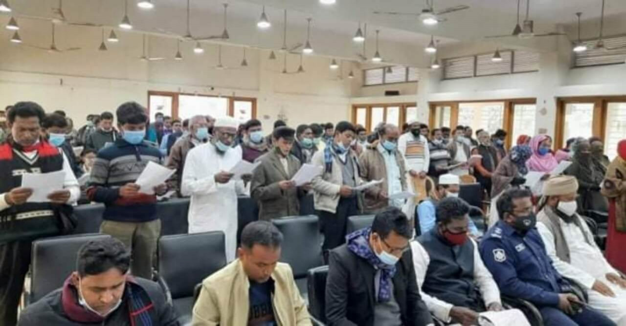 দুর্গাপুরে ছয় ইউপি পরিষদের নব নির্বাচিত সদস্যদের শপথ গ্রহণ