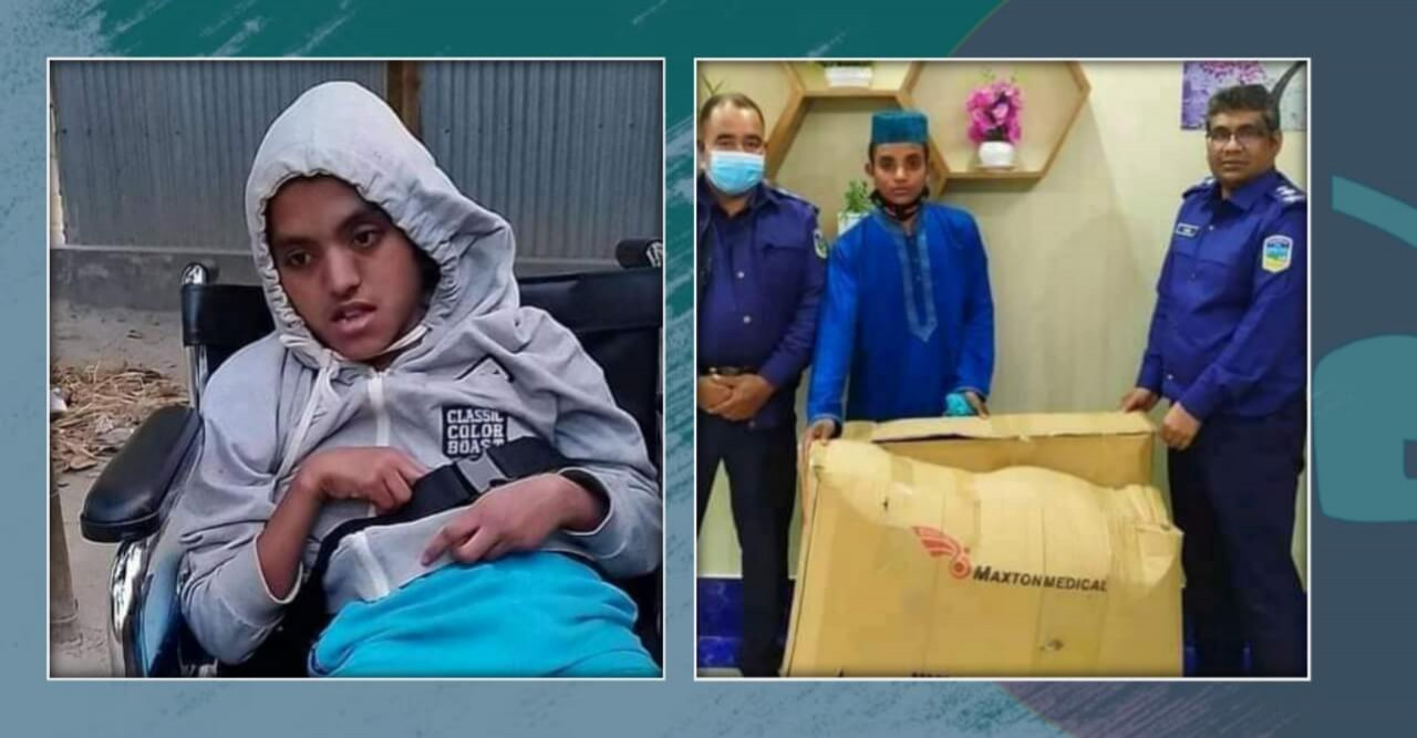 দুই প্রতিবন্ধী কিশোর পেলো পুলিশ সুপারের হুইল চেয়ার