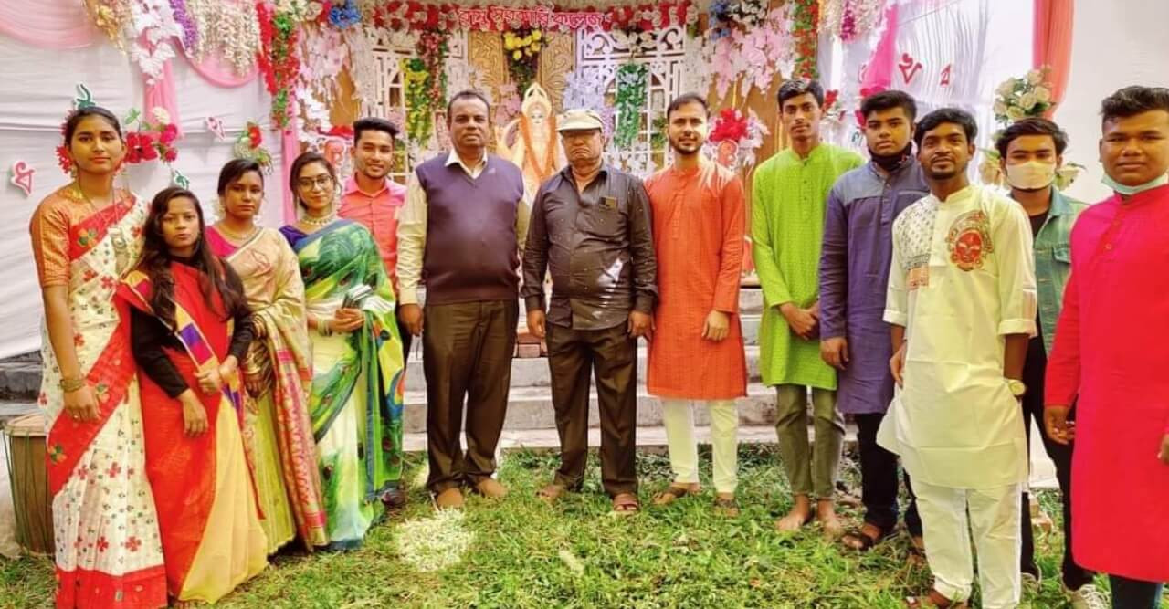 ঐতিহ্যবাহী বিদ্যাপিঠ রামু সরকারি কলেজ শ্রীশ্রী বাণী অর্চনা সম্পন্ন।