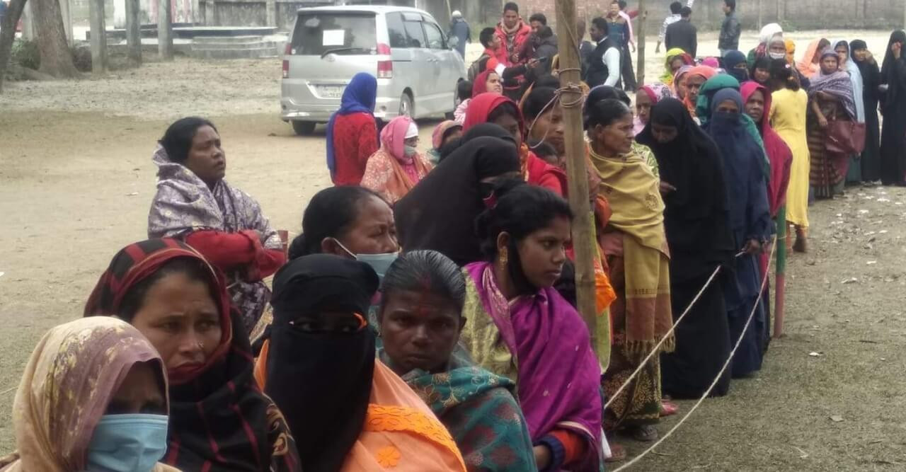 ঠাকুরগাঁও‌য়ে সপ্তম ধাপে ইউনিয়ন পরিষদ ভোট চলছে