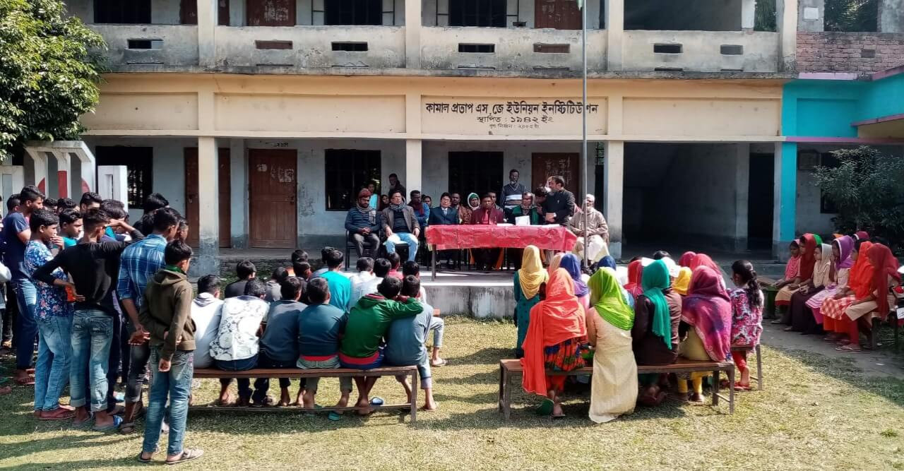 নড়াইলে প্রায় ৩ ভাগের ১ ভাগ শিক্ষা প্রতিষ্ঠানে  শহীদ মিনার নেই