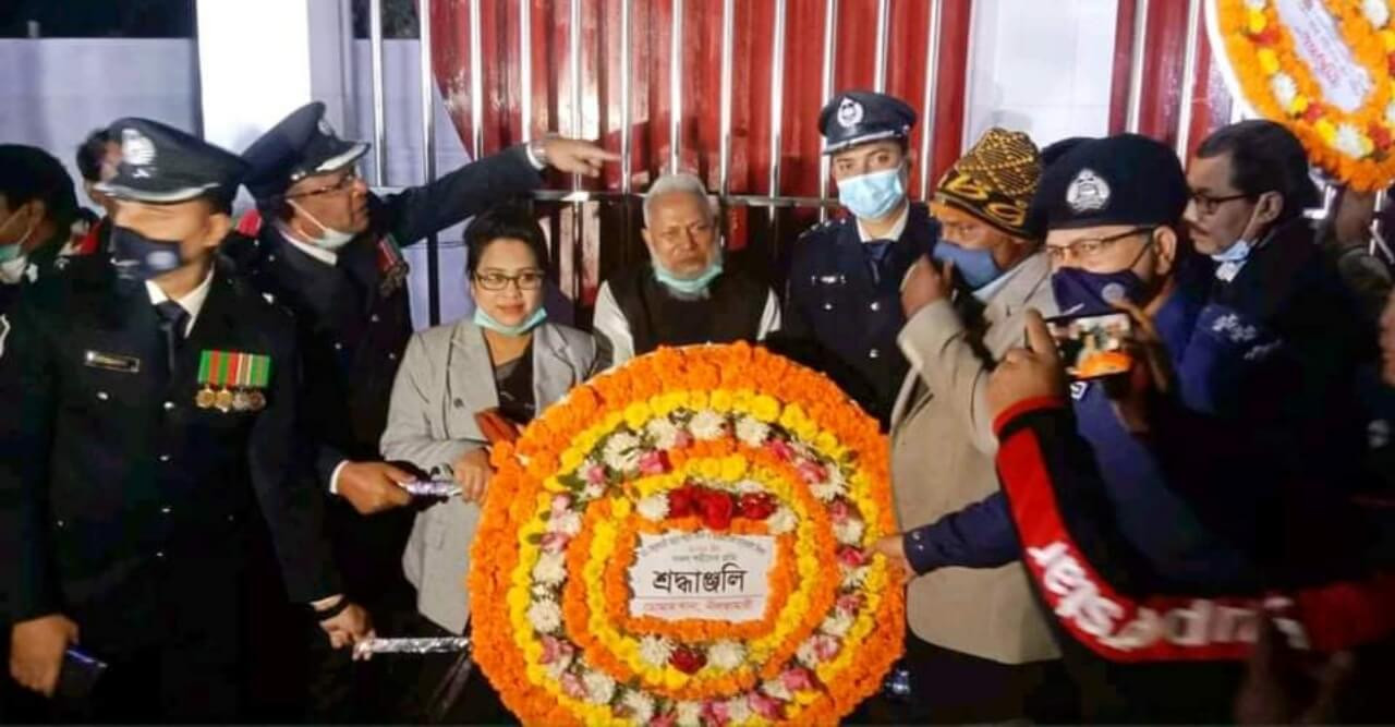 ডোমারে একুশের প্রথম প্রহরে ভাষা আন্দোলনের শহীদদের প্রতি শ্রদ্ধা নিবেদন