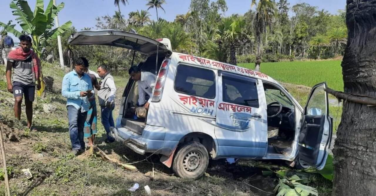 বাগেরহাটে ট্রাক কেড়ে নিলো ২ প্রাণ, আহত ৩