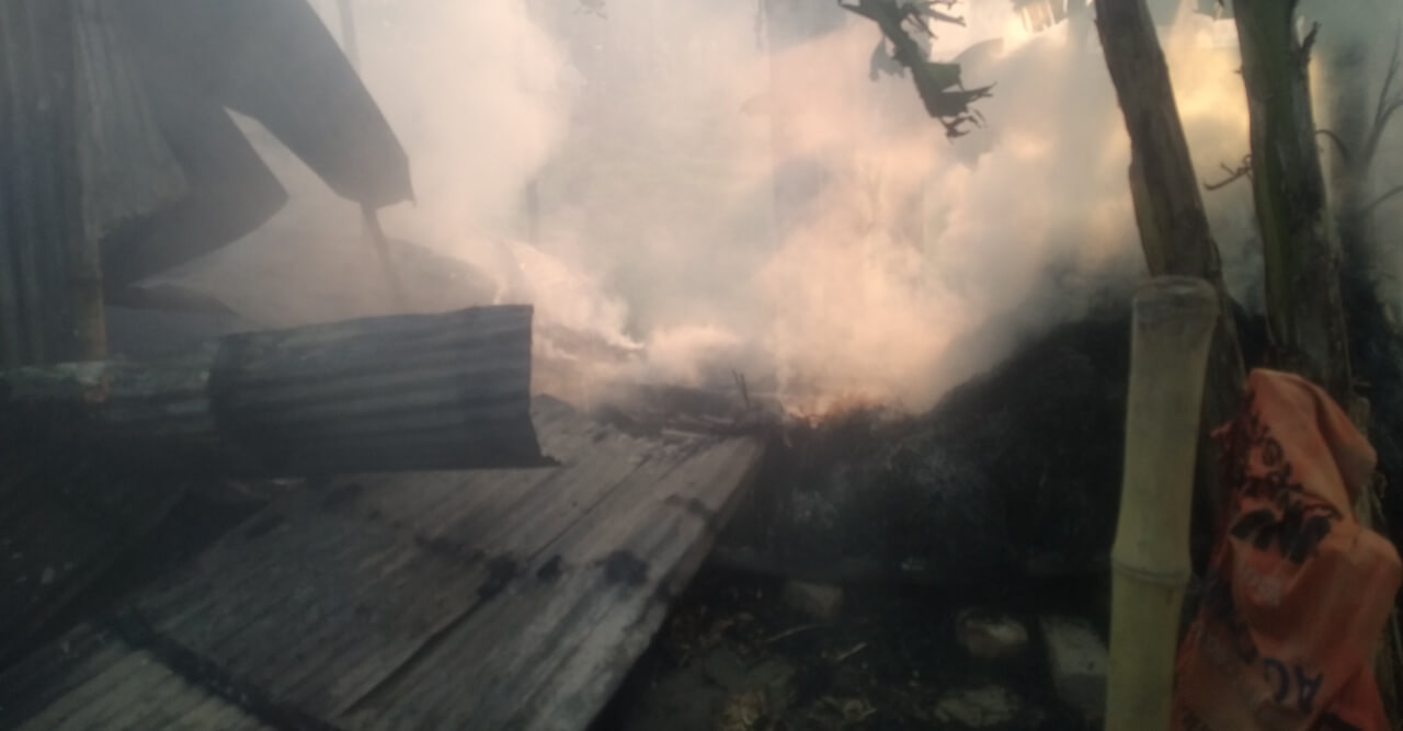 ঠাকুরগাঁও গড়েয়াতে ১পরিবারের ঘর ভস্মীভূত!