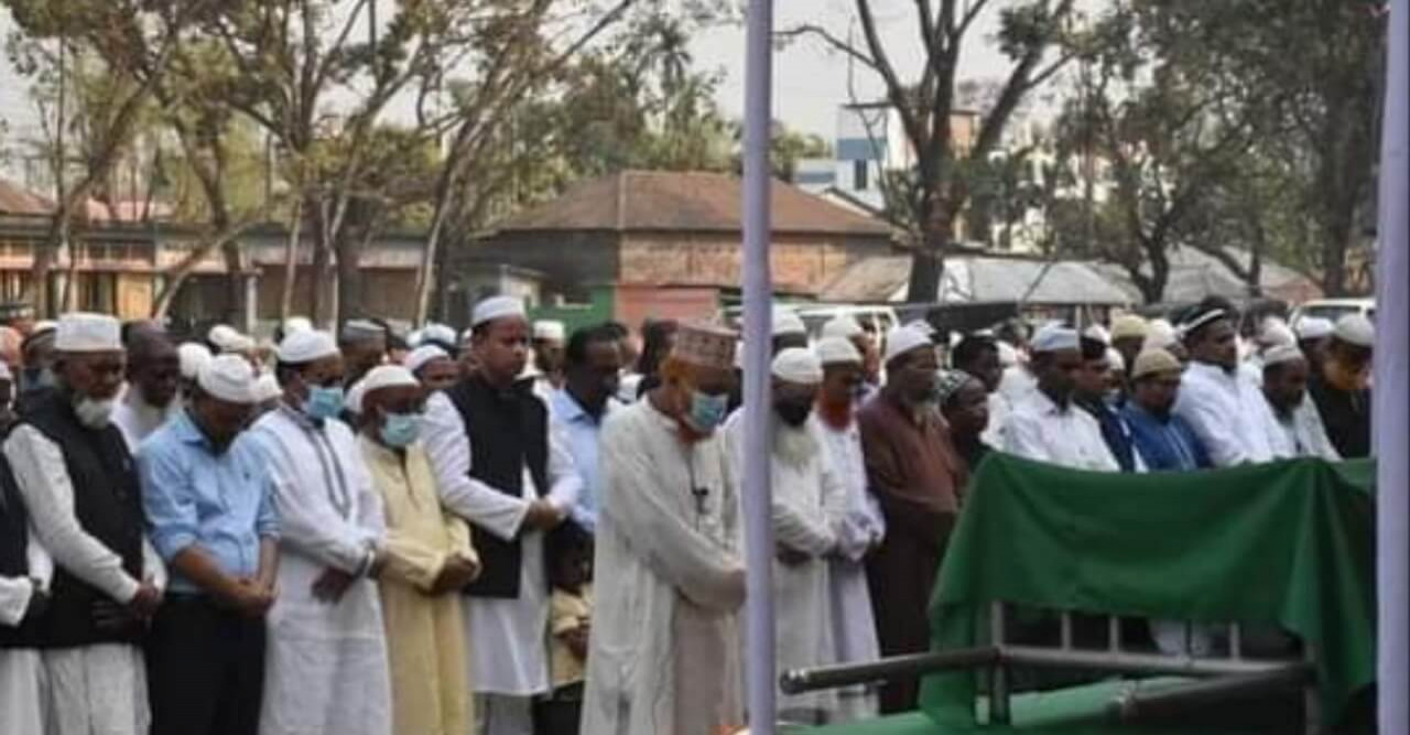 মুক্তিযোদ্ধা সংসদ কমান্ডার ফজলুল হকের  দাফন রাষ্ট্রীয় মর্যাদায় সুসম্পন্ন