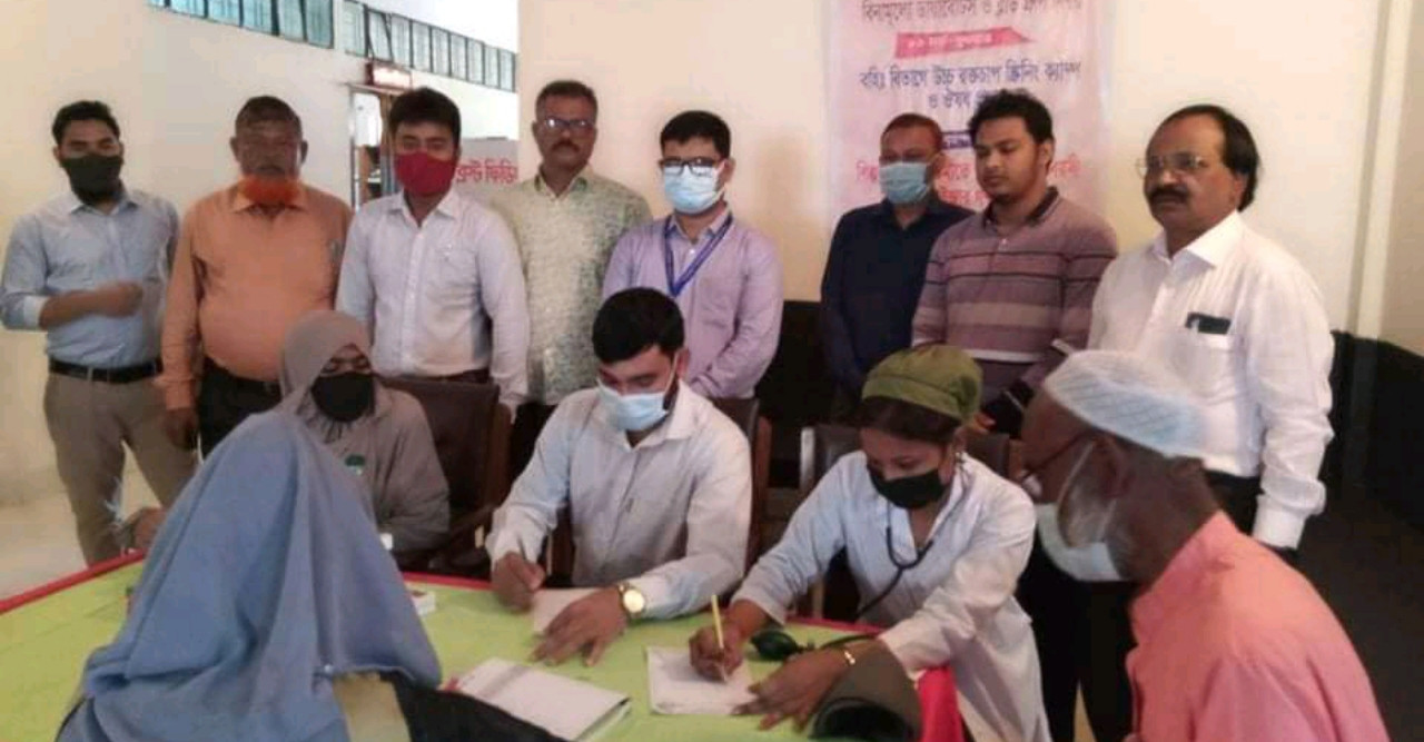 ডোমারে বঙ্গবন্ধুর জন্মদিন উপলক্ষ্যে ‘উচ্চ রক্তচাপ নির্ণয় ও ঔষধ প্রদান’ কার্যক্রম অনুষ্ঠিত