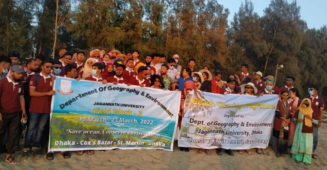কক্সবাজারে ‘বিচ ক্লিনিং প্রোগ্রাম’ সম্পন্ন
