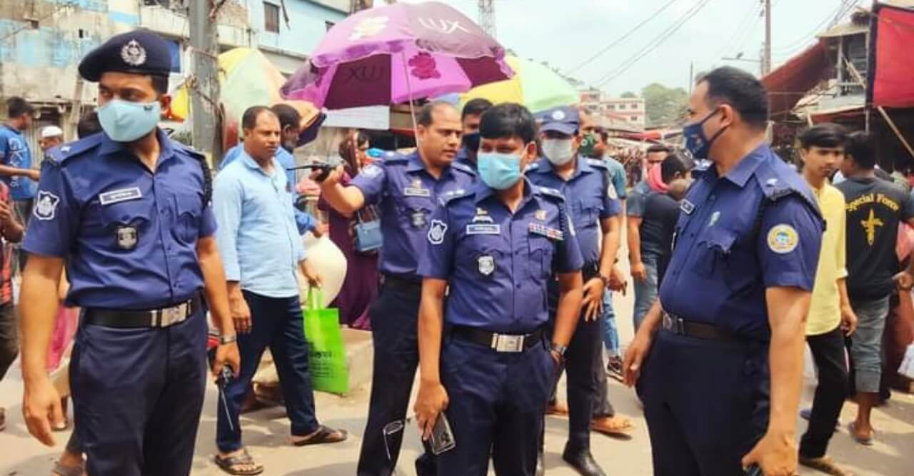 ভোলা শহরের যানজট নিরসনে পুলিশ সুপার কর্তৃক ট্রাফিক ম্যানেজমেন্ট পরিদর্শন