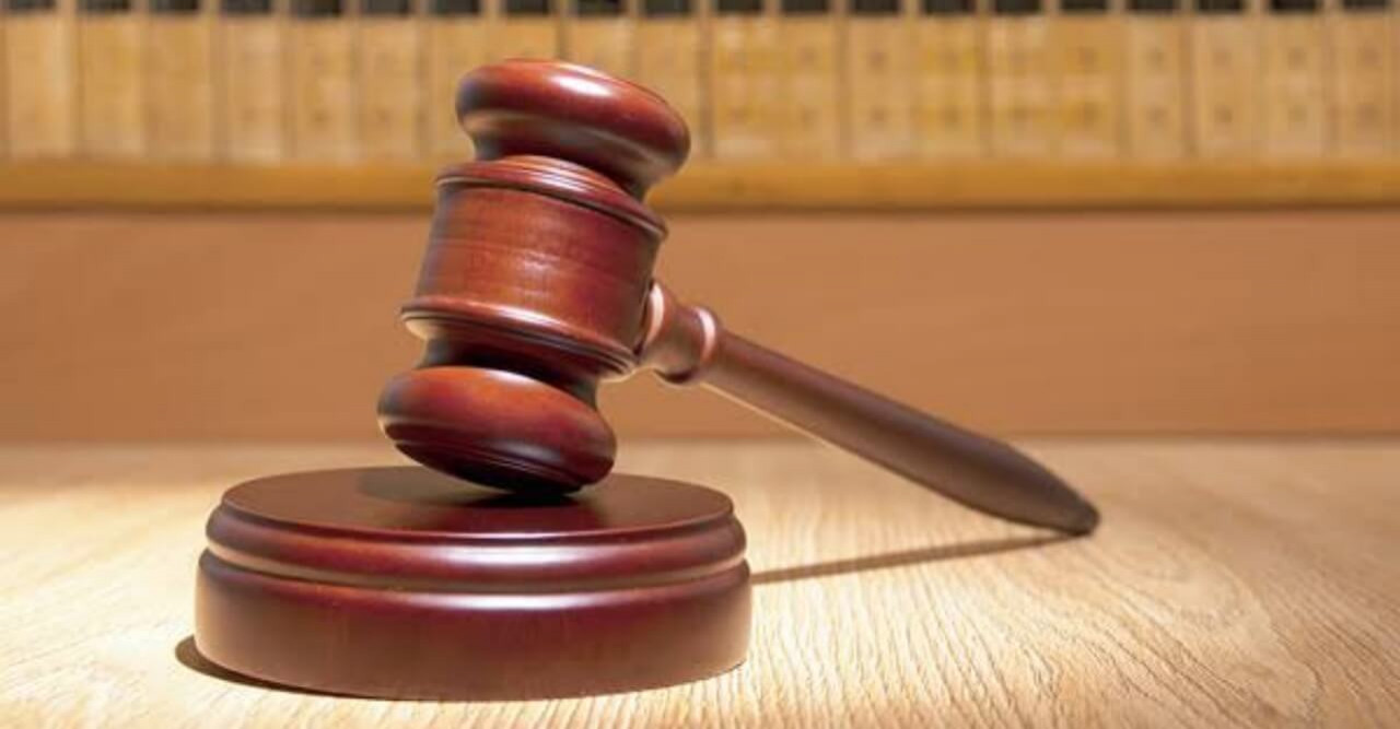 সাবেক বিচারপতি এসকে সিনহাকে নিয়ে মিথ্যা মামলা: নাজমুল হুদার বিচার শুরু