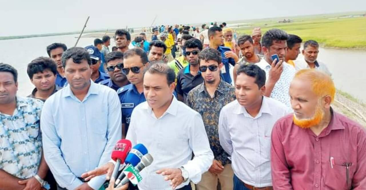 নেত্রকোণার ফসল ও বাঁধ রক্ষায় সম্মিলিতভাবে কাজ করছে জেলা প্রশাসন