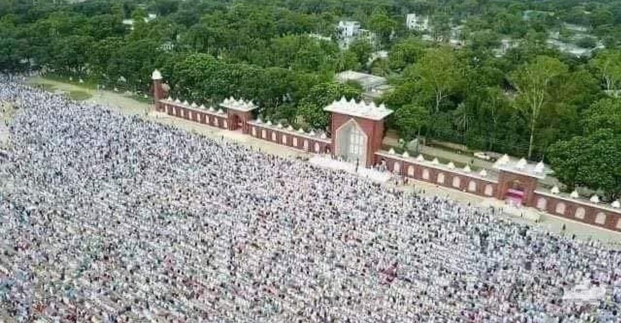 ১০ লাখ মুসল্লি নিয়ে এশিয়া মহাদেশের সর্ববৃহৎ ঈদের জামাত দিনাজপুরে