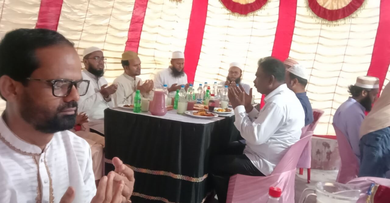 বোরহানউদ্দিনে  বিদ্যুৎ সরবরাহ ওজোপাডিকো উদ্যোগ ইফতার মাহফিল