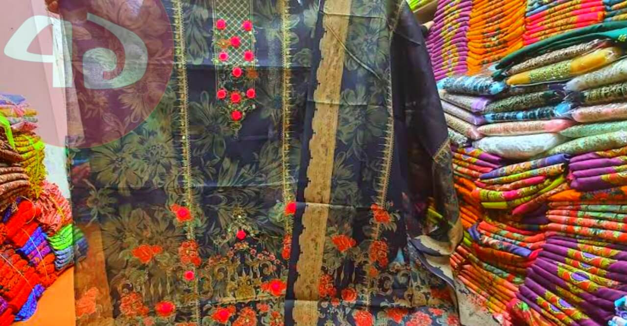 এই ঈদে ক্রেতাদের পছন্দ কাঁচা বাদাম থ্রি-পিচ