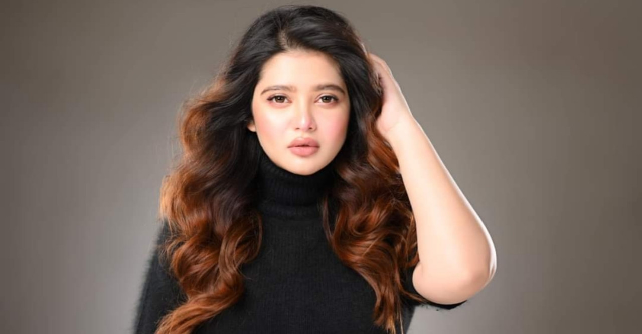 ১৪ হাজার ছেলের প্রেমের প্রস্তাব পান অভিনেত্রী এনা সাহা