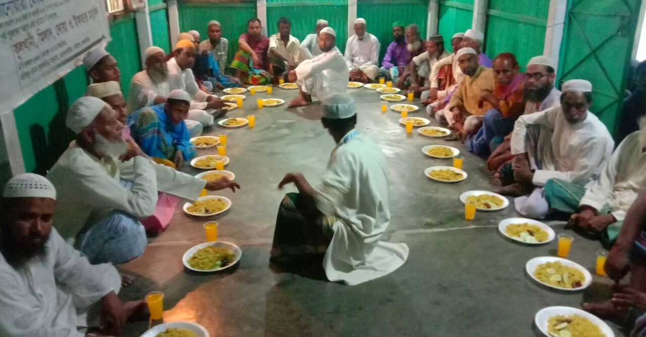 হাবিবুর রহমান ফুরকানিয়া মাদ্রাসার ফতার মাহফিল