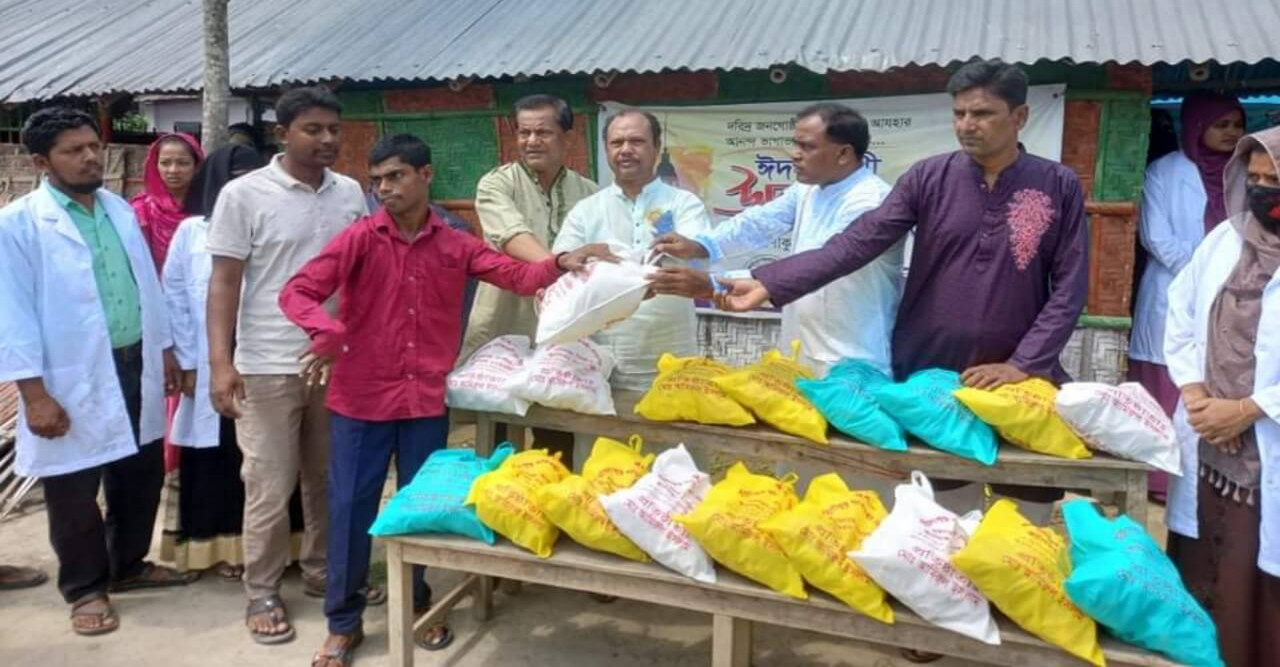 বিশেষ চাহিদা সম্পন্ন শিক্ষার্থীরা পেলো সঞ্জয় ট্রাস্টের  ঈদ উপহার