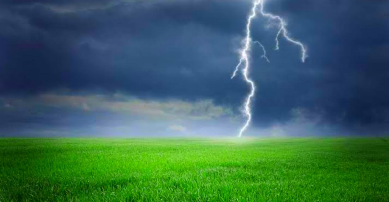 ঘোড়াঘাটে বজ্রপাতে এক শিশু নিহত