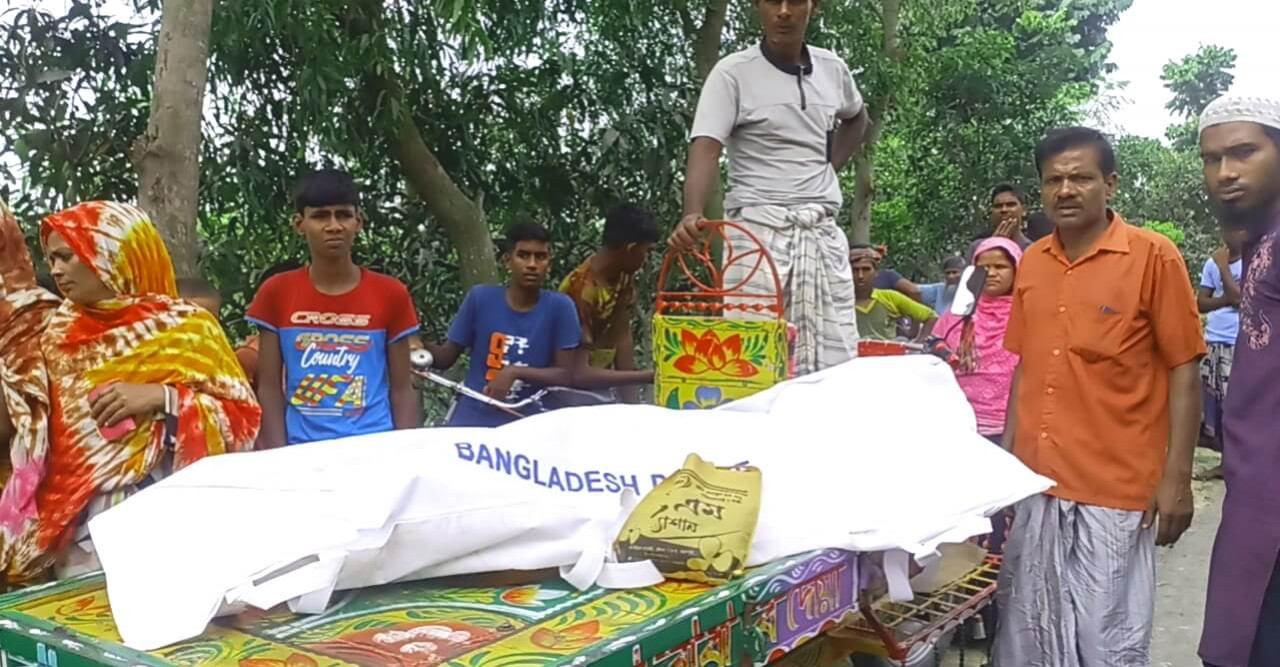 গোমস্তাপুরে ধান ক্ষেত থেকে এক ব্যক্তির লাশ উদ্ধার