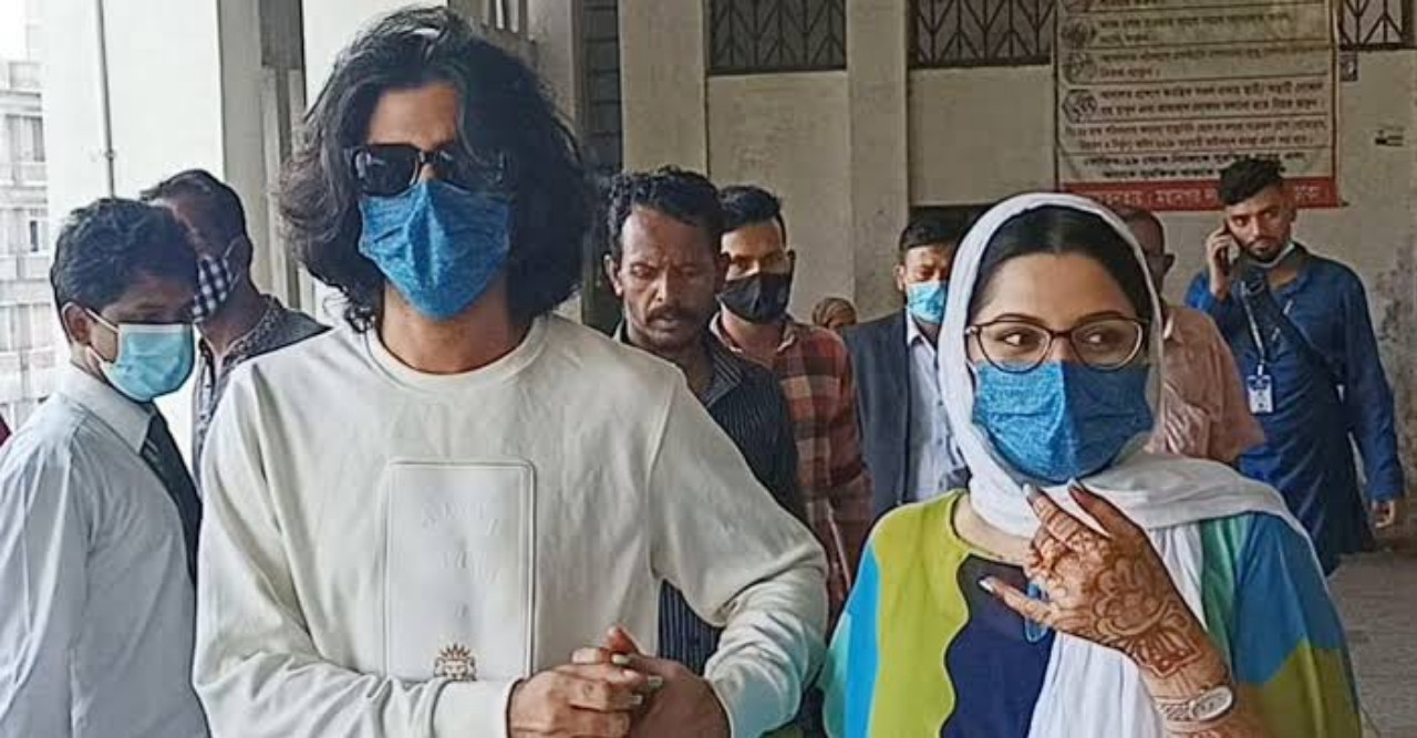 আদালতে হাজিরা দিতে চিত্রনায়িকা পরীমণি