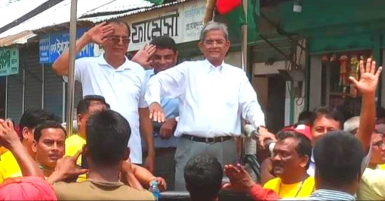 আওয়ামীলীগ সরকারকে পদত্যাগ করতে বললেন মির্জা ফখরুল