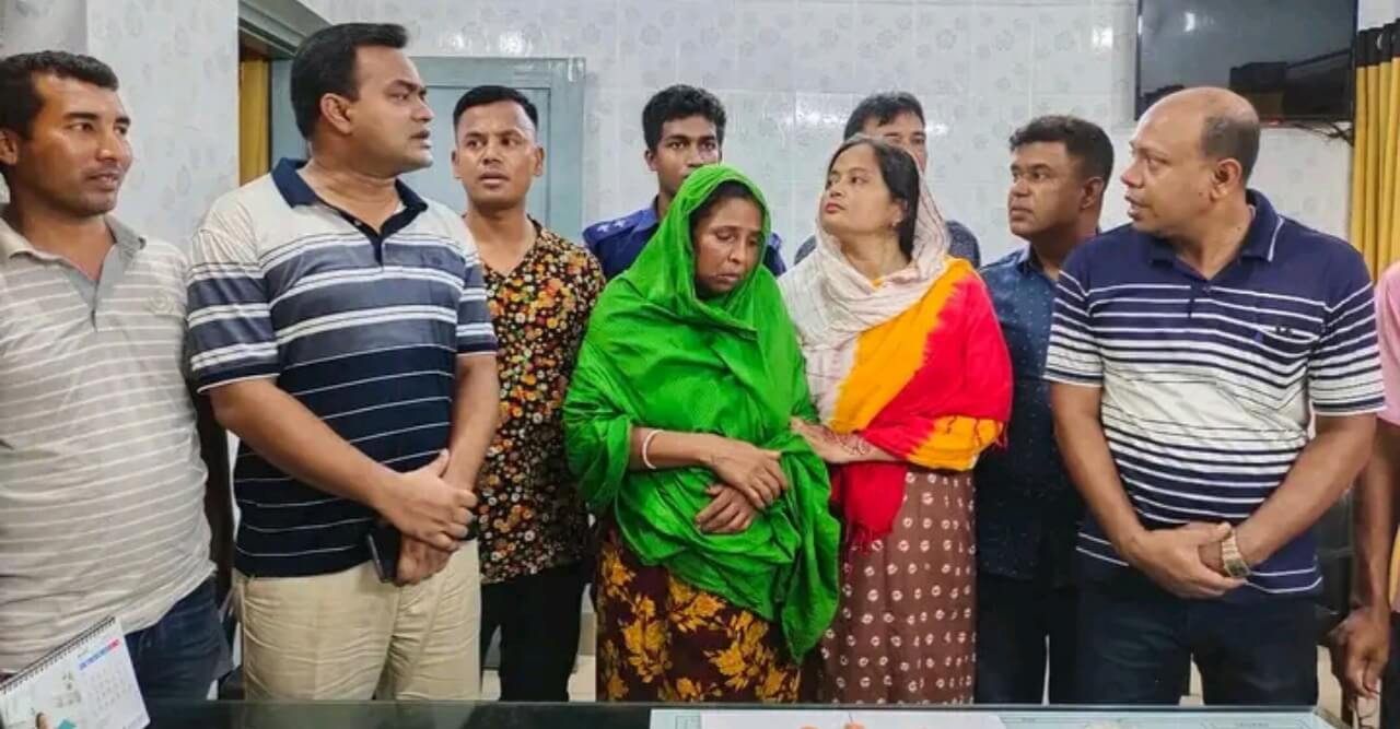 ইয়াবা ব্যাবসায়ী দুই নারী আটক