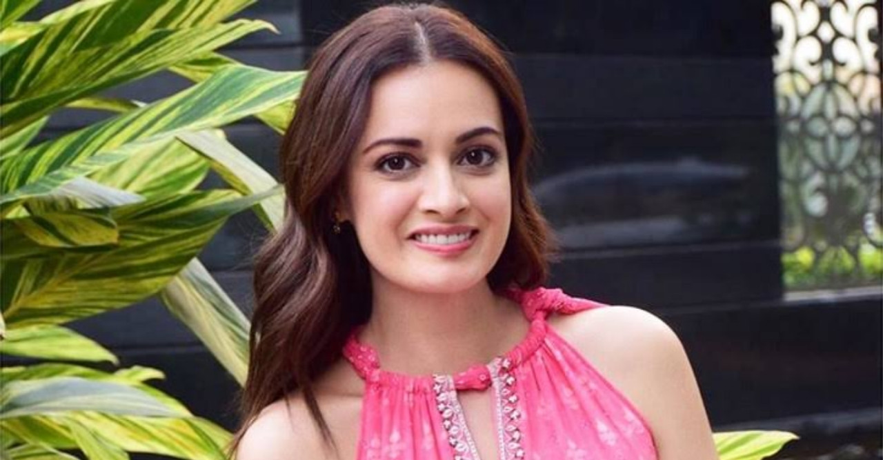 তিন ঘন্টা বিমানে আটকে রইলেন-জল, খাবার কিছুই দেয়নি-দিয়া মির্জা