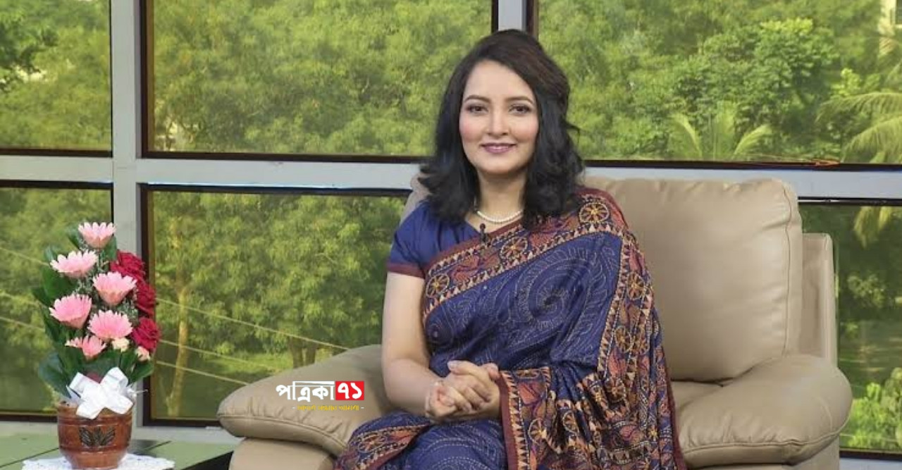 ছুটি শেষে আবারও কানাডায় ফিরছেন মুনমুন