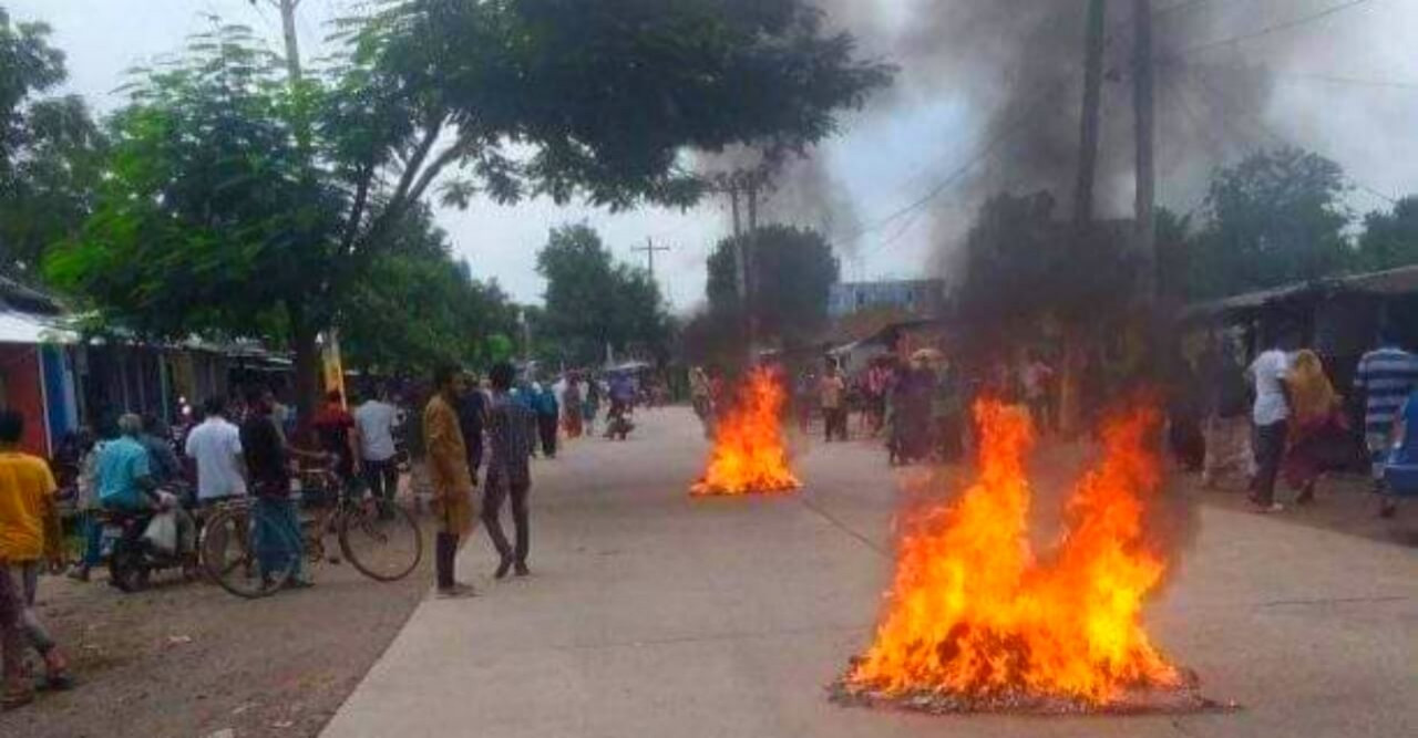 ট্রাকচাপায় দশম শ্রেণীর ছাত্র নিহত, সড়ক অবরোধ