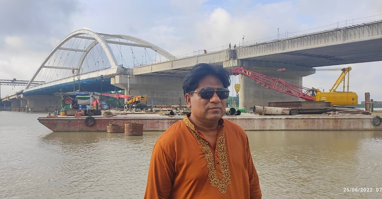 নড়াইলে অধ্যক্ষ লাঞ্ছিত আ’লীগ নেতাকে অব্যাহতি