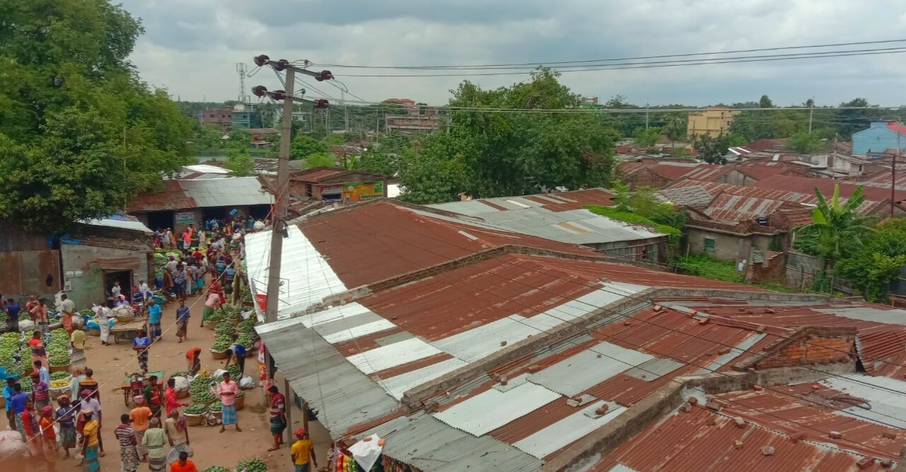 রহনপুরে দেহ ব্যবসা ও মাদকের ছড়াছড়ি উদ্বিগ্ন অভিভাবকরা