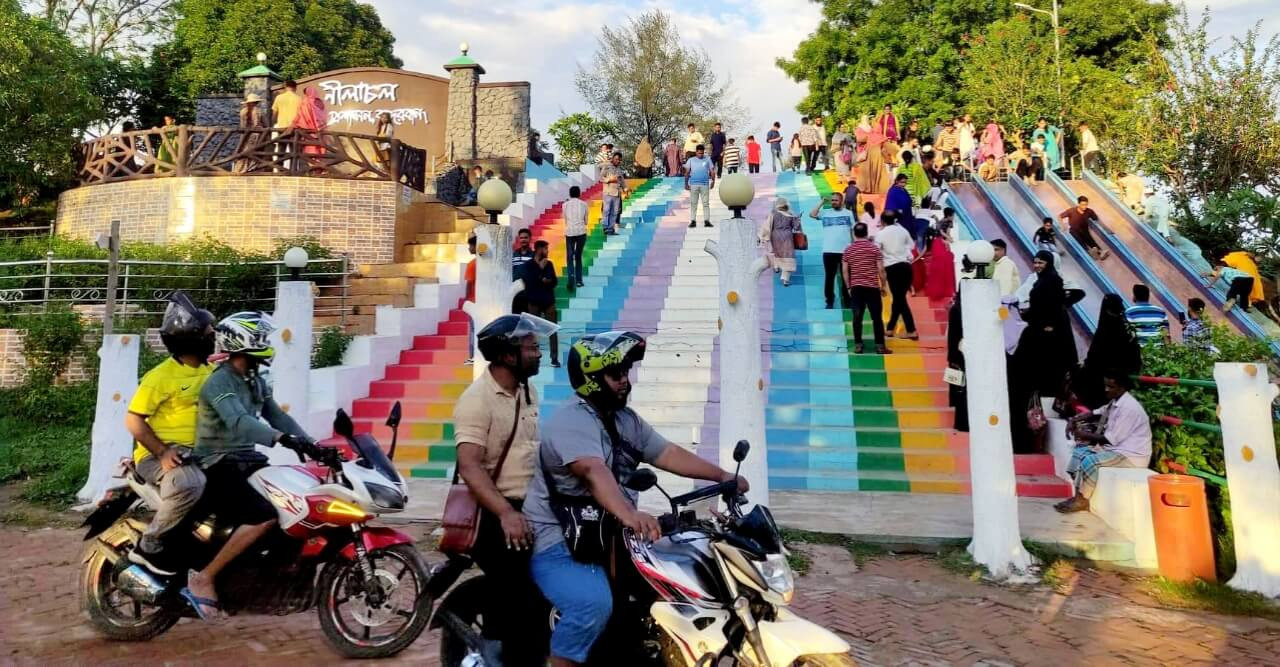 বান্দরবানে পর্যটন কেন্দ্র গুলোতে পর্যটকের ঢল