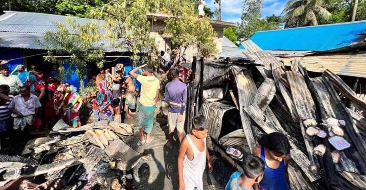 সীতাকুণ্ডের বাড়বকুন্ড জেলেপাড়ায় অগ্নিকাণ্ড