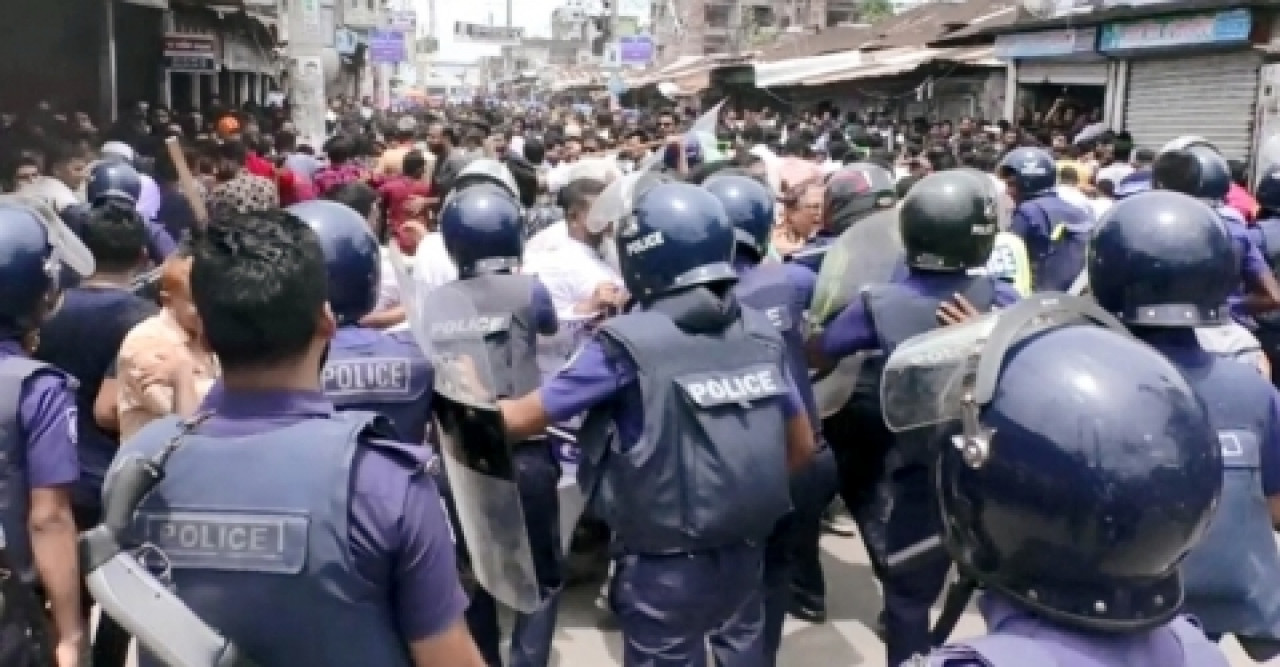 ভোলায় পুলিশ-বিএনপি সংঘর্ষের ঘটনায় দুই মামলা