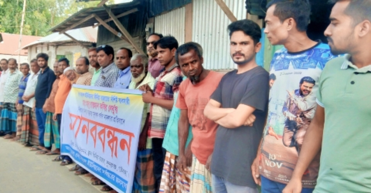 বিশিষ্টি ব্যবসায়ী লেবু'র বিরুদ্ধে মিথ্যা মামলা