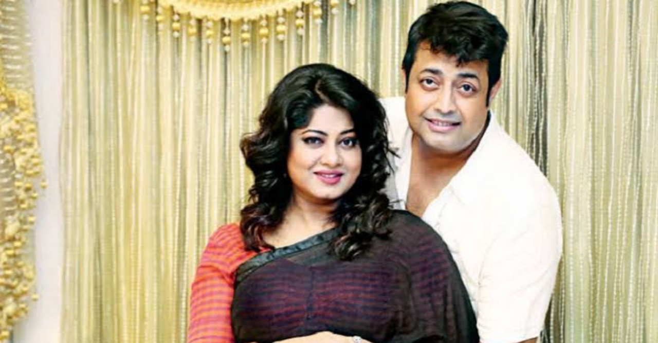 মৌসুমী-ওমর সানীর ২৭তম বিবাহবার্ষিকী