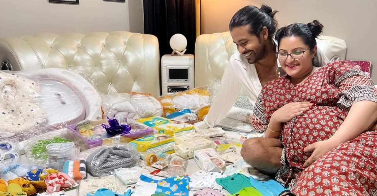 সন্তানের জন্য অপেক্ষায় রাজ-পরী