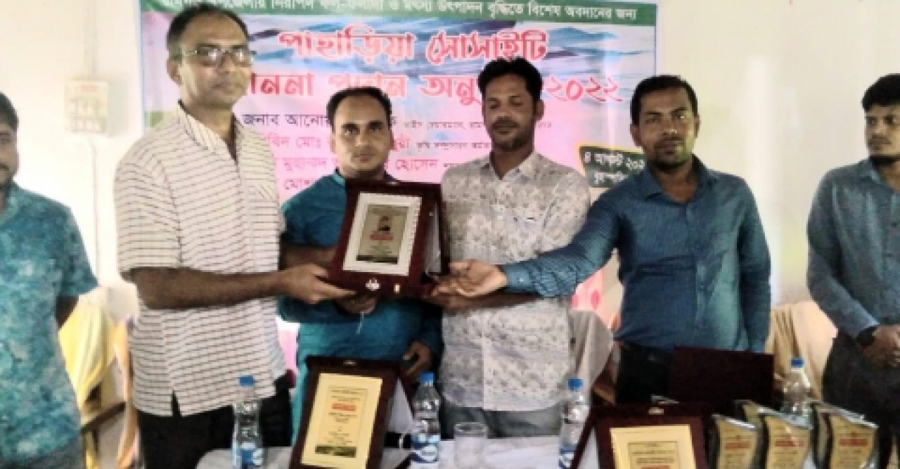 সাংবাদিক কামাল পেল গুণীজন সম্মাননা